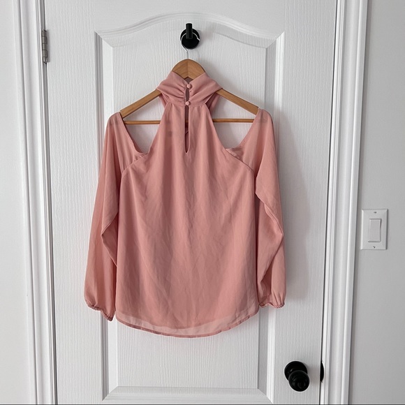 Brand New Tobi - Open Shoulder Blouse - Picture 2 of 4